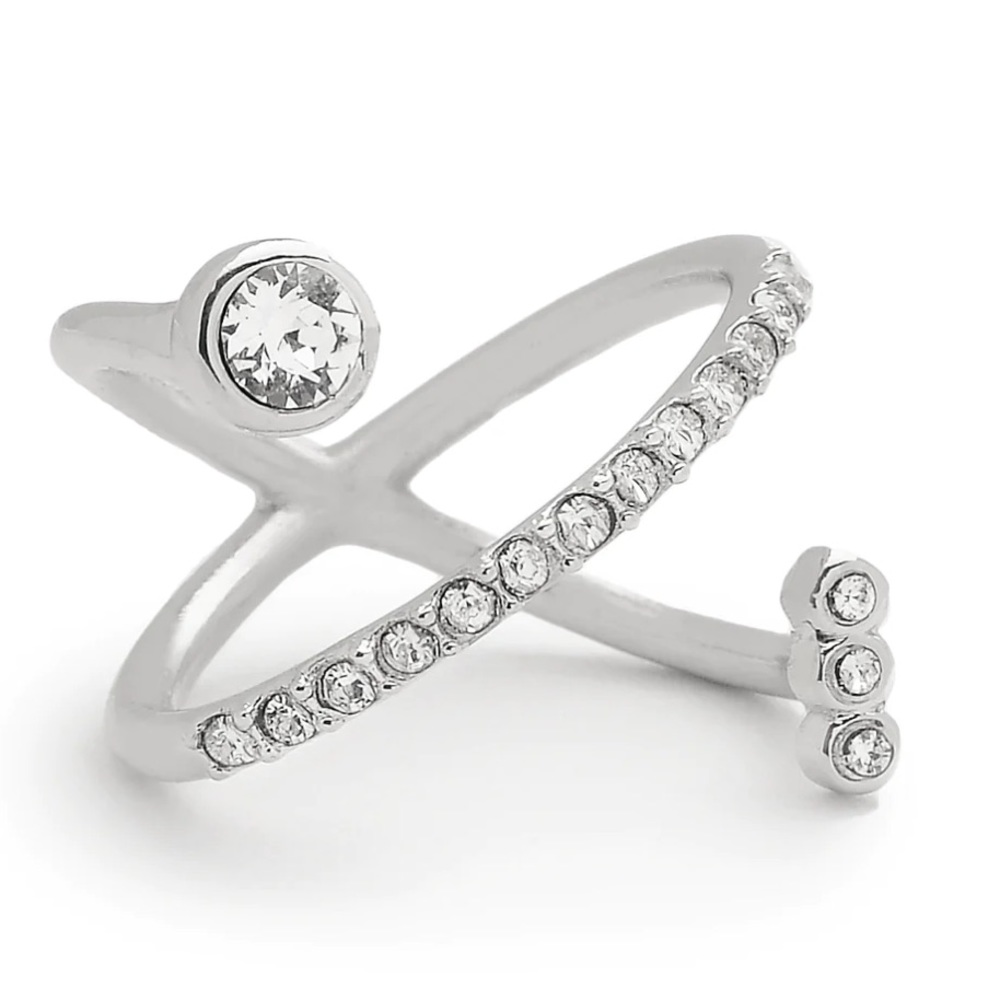 Melissa Lovy silver tone ring with faux stones. Well maintained. Size 6.